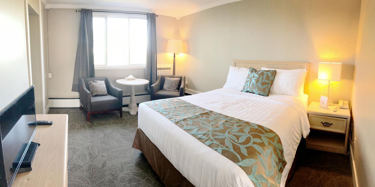 Seasons Inn Halifax Exterior photo