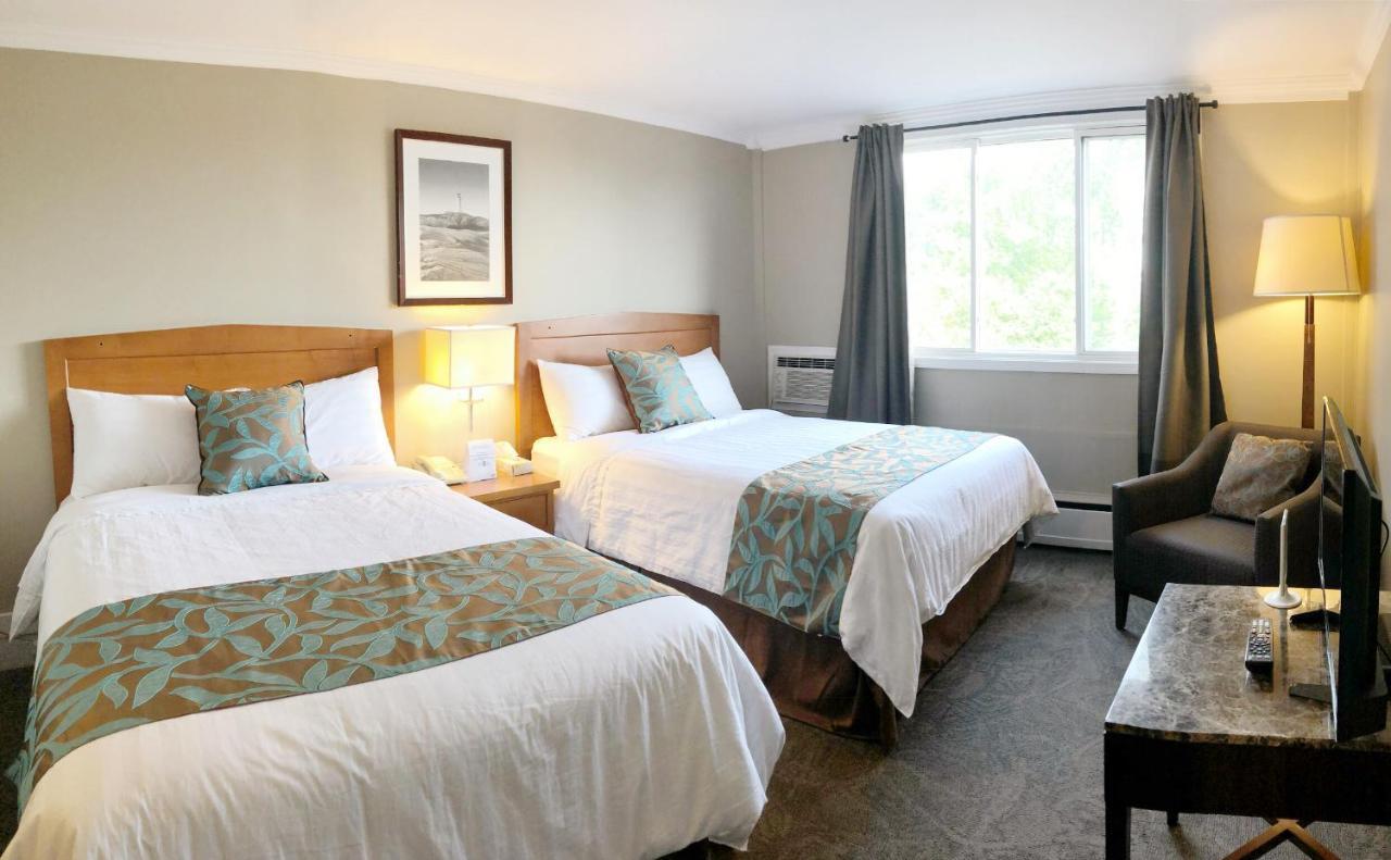 Seasons Inn Halifax Exterior photo
